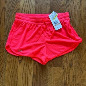 NWT Under Armour Women's Neon Coral Athletic Shorts Size Small